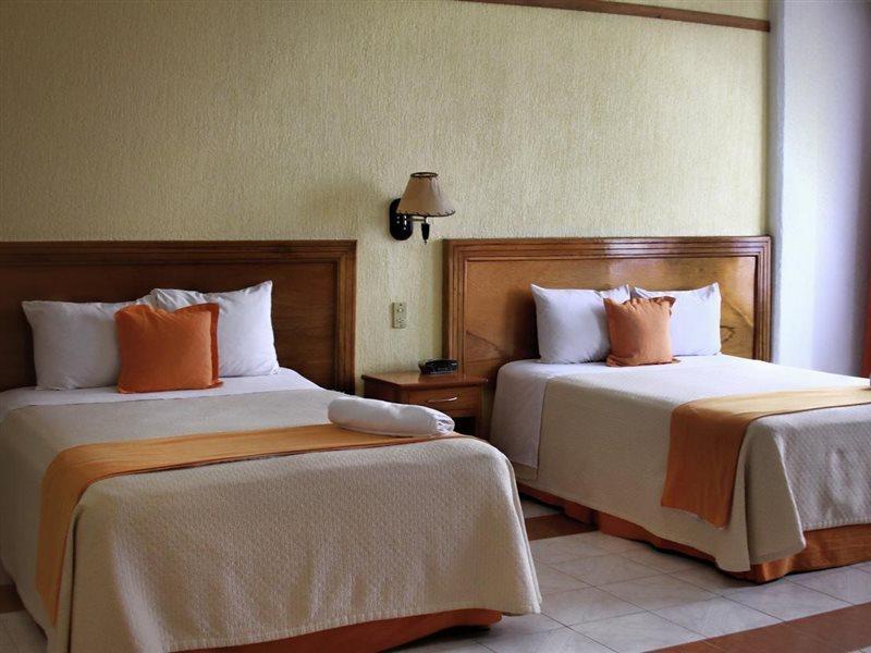 Hotel Baez Carrizal فيلاهيرموسا المظهر الخارجي الصورة