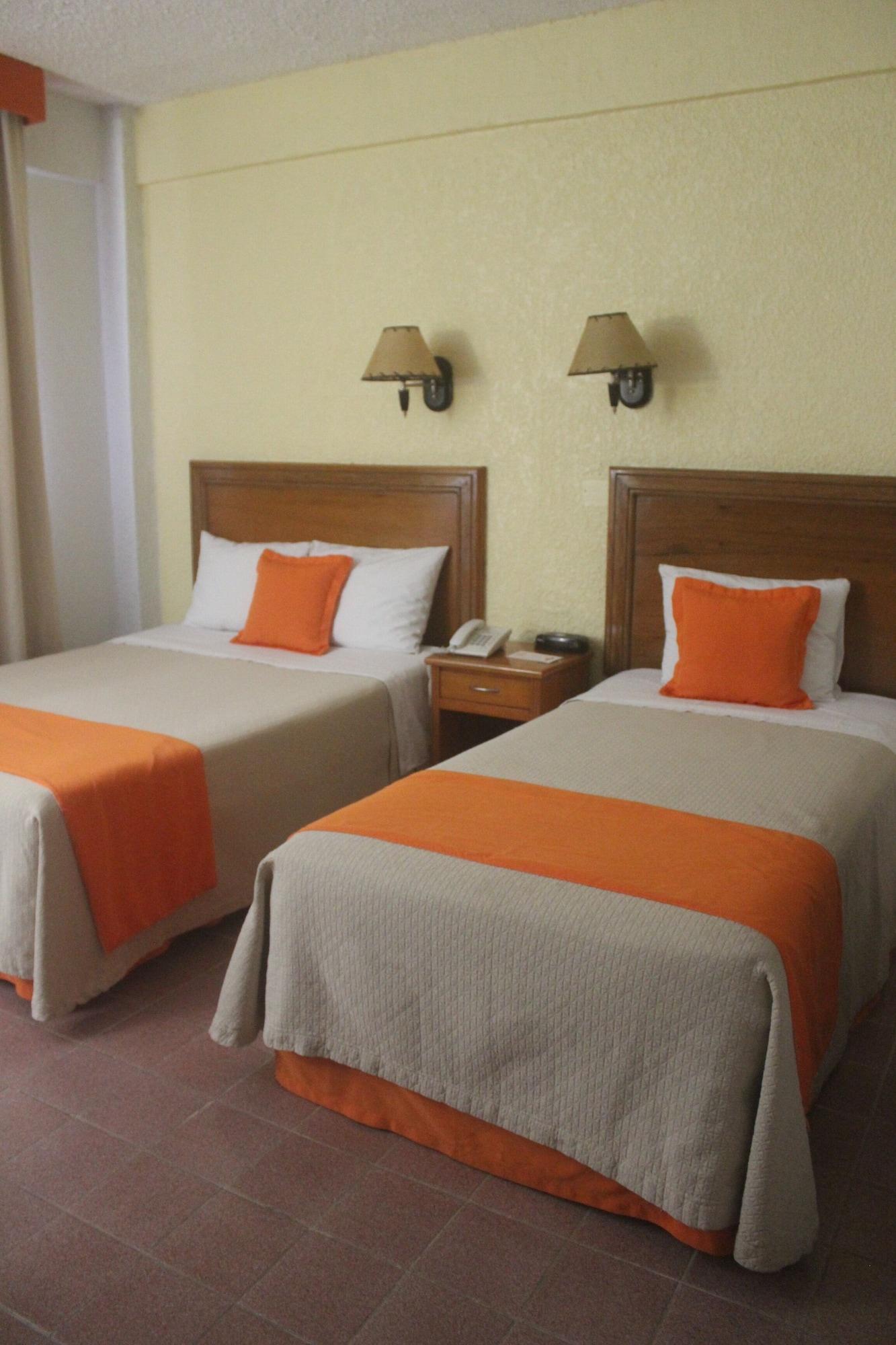 Hotel Baez Carrizal فيلاهيرموسا المظهر الخارجي الصورة