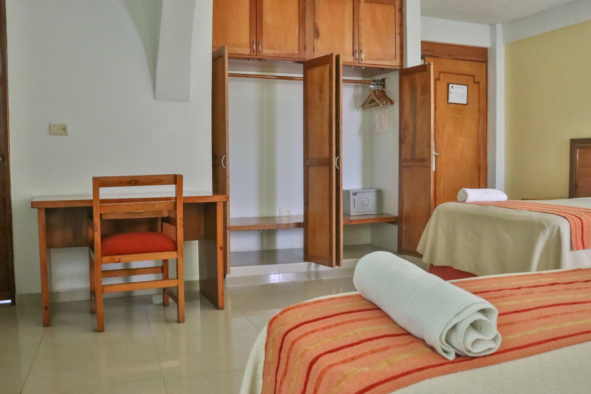 Hotel Baez Carrizal فيلاهيرموسا المظهر الخارجي الصورة