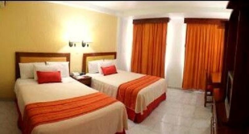 Hotel Baez Carrizal فيلاهيرموسا المظهر الخارجي الصورة